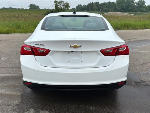 2022 Chevrolet Malibu 1LS