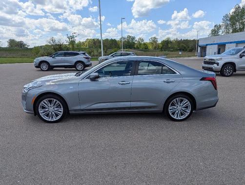 2024 Cadillac CT4 Premium Luxury
