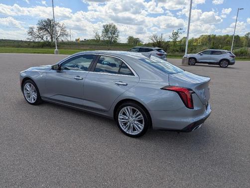 2024 Cadillac CT4 Premium Luxury
