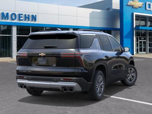 Mosaic Black Metallic 2026 Chevrolet Traverse LT