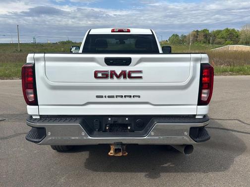 Summit White 2022 GMC Sierra 2500 Pro