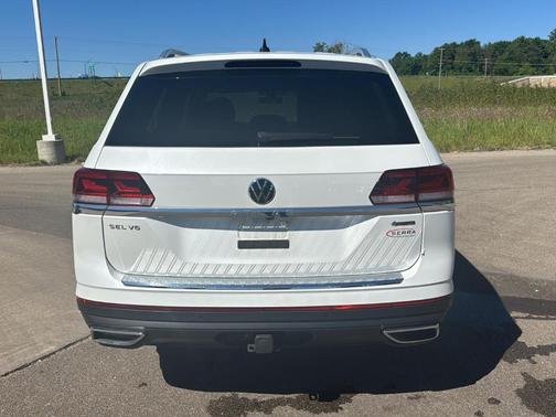 Opal White Pearl Effect 2023 Volkswagen Atlas 3.6L SEL