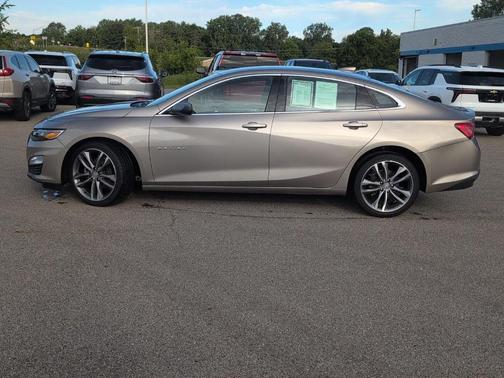Mineral Gray Metallic 2025 Chevrolet Malibu LT