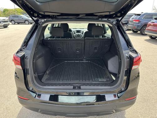 Mosaic Black Metallic 2024 Chevrolet Equinox LS