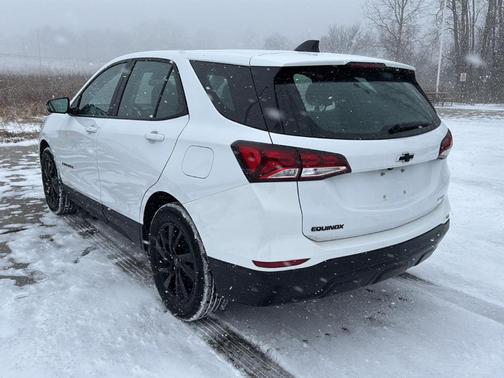2023 Chevrolet Equinox LS