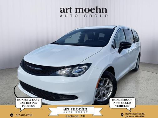 Bright White Clearcoat 2026 Chrysler Voyager LX