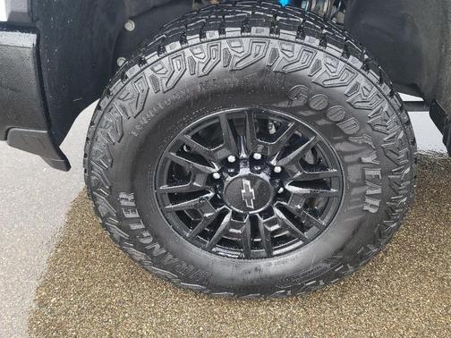 2025 Chevrolet Silverado 2500 ZR2