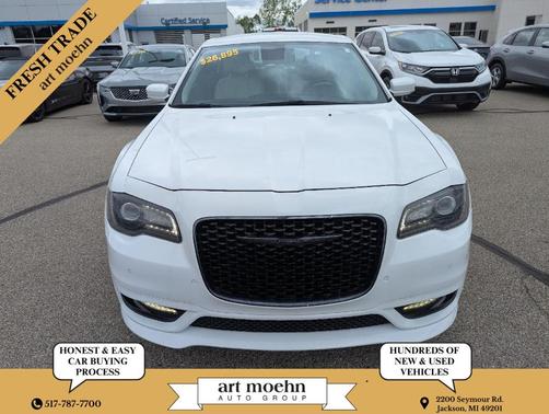 2022 Chrysler 300 Touring L