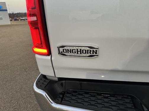 Ivory White 2025 RAM 1500 Limited