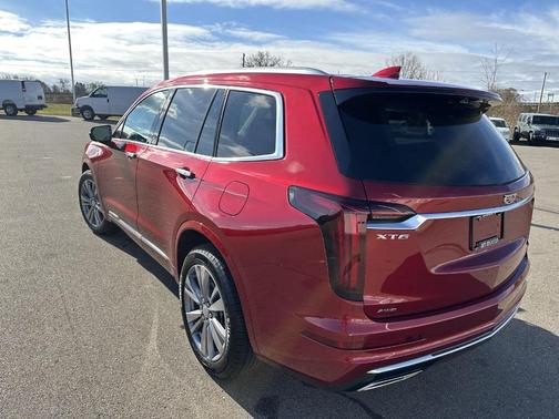 2025 Cadillac XT6 Premium Luxury AWD