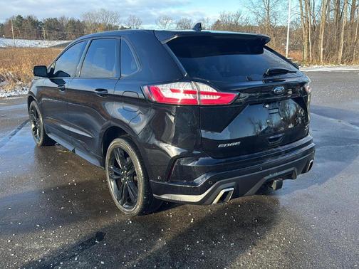 2020 Ford Edge ST