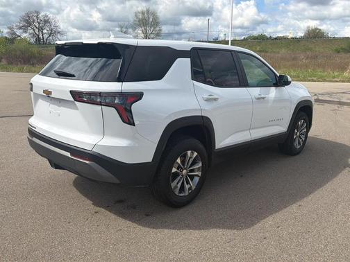 Summit White 2025 Chevrolet Equinox LT