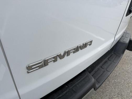 2021 GMC Savana 2500 Work Van