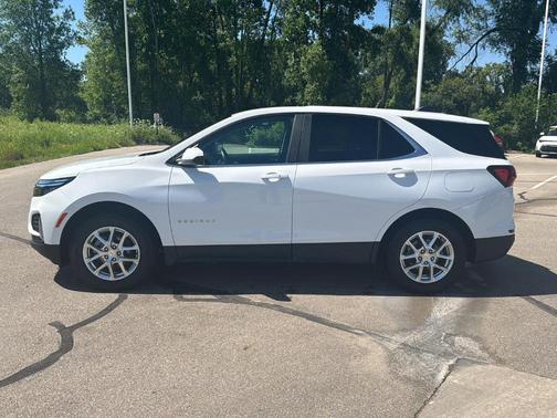 Summit White 2024 Chevrolet Equinox LT