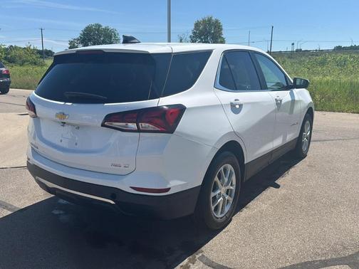 Summit White 2024 Chevrolet Equinox LT