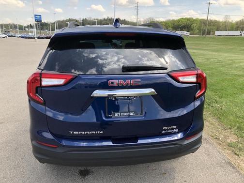 2022 GMC Terrain SLE