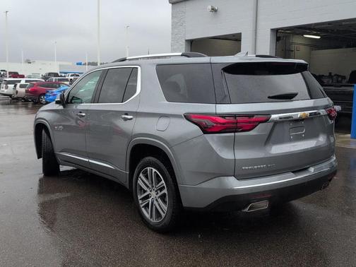 2023 Chevrolet Traverse High Country