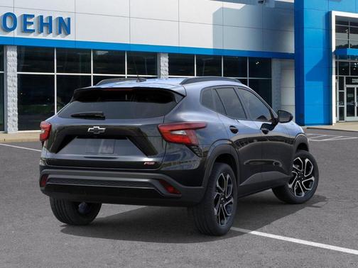 Mosaic Black Metallic 2026 Chevrolet Trax 2RS