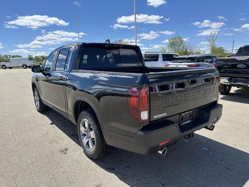 Crystal Black Pearl 2026 Honda Ridgeline RTL