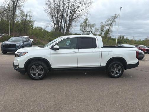 Platinum White Pearl 2022 Honda Ridgeline RTL