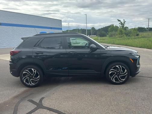 Mosaic Black Metallic 2024 Chevrolet Trailblazer RS
