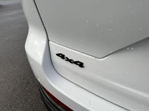 Bright White 2023 Jeep Grand Cherokee Altitude