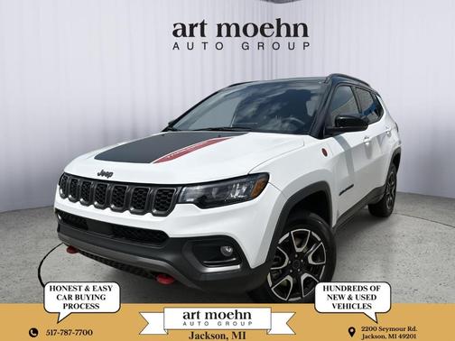 Bright White Clearcoat 2025 Jeep Compass Trailhawk