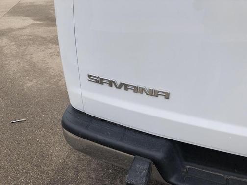 2023 GMC Savana 2500 Work Van