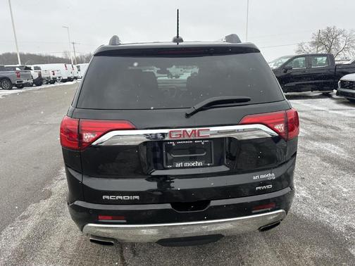 2019 GMC Acadia Denali