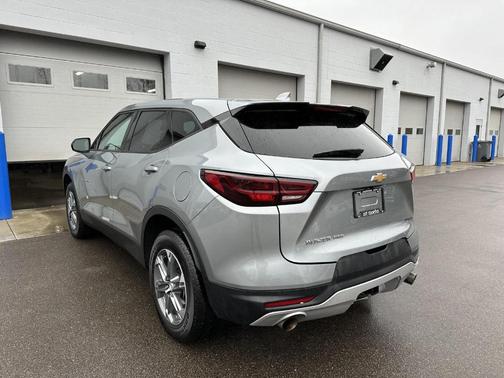Sterling Gray Metallic 2025 Chevrolet Blazer LT