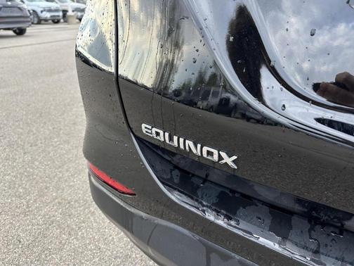 Mosaic Black Metallic 2024 Chevrolet Equinox LT