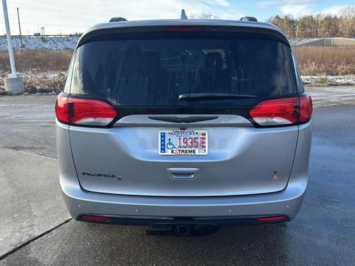 2019 Chrysler Pacifica Touring-L Plus