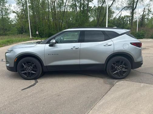 Sterling Gray Metallic 2024 Chevrolet Blazer LT