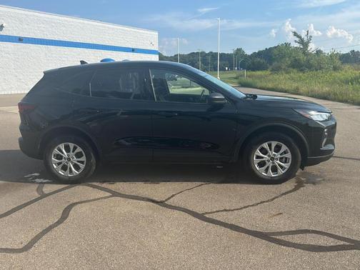 Agate Black Metallic 2025 Ford Escape Active