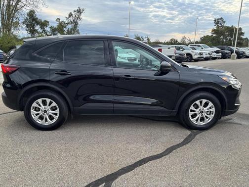 Agate Black Metallic 2025 Ford Escape Active