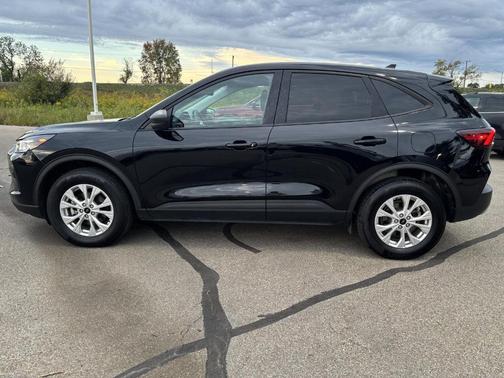 Agate Black Metallic 2025 Ford Escape Active
