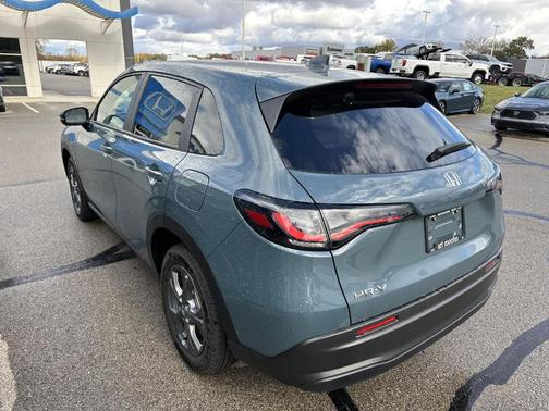 2026 Honda HR-V LX