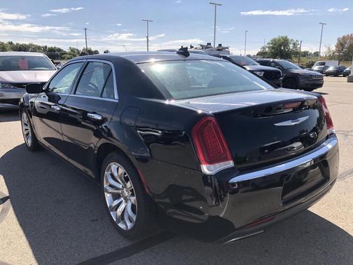 2018 Chrysler 300 Limited