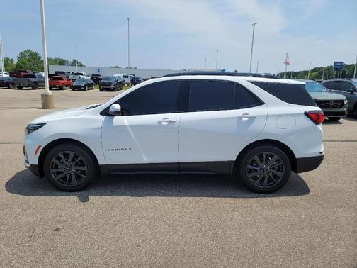 Summit White 2022 Chevrolet Equinox RS