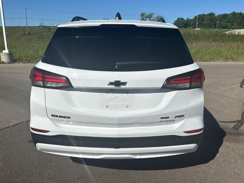Summit White 2022 Chevrolet Equinox RS