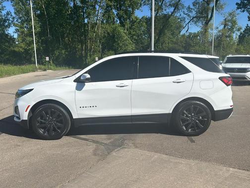 Summit White 2022 Chevrolet Equinox RS
