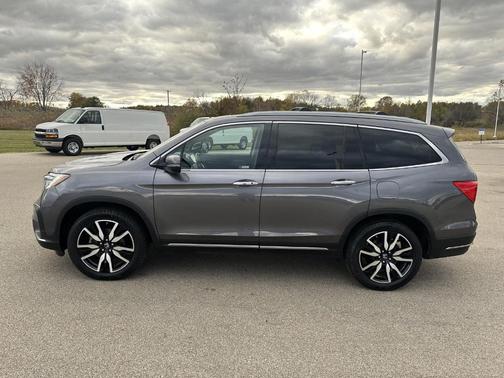 2021 Honda Pilot Touring 8-Passenger