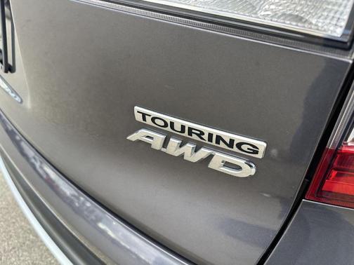 2021 Honda Pilot Touring 8-Passenger