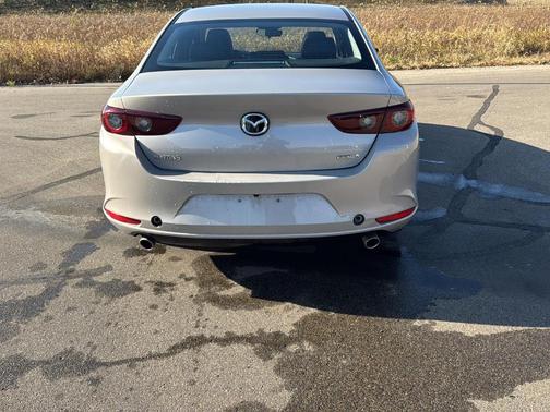 2025 Mazda Mazda3 FWD w/Preferred Package