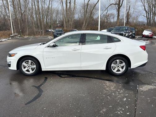 2024 Chevrolet Malibu LT