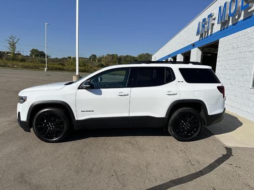 2023 GMC Acadia SLE
