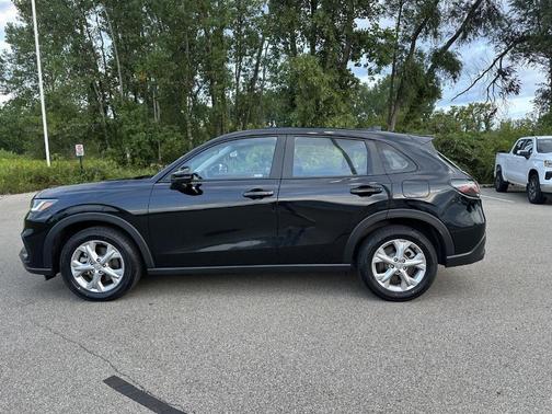 Crystal Black Pearl 2024 Honda HR-V LX
