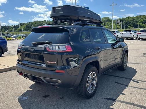 2021 Jeep Cherokee Trailhawk