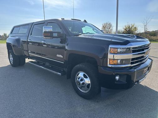 Black 2018 Chevrolet Silverado 3500 High Country