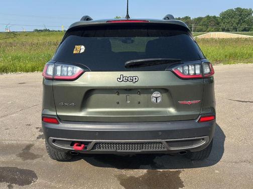 2019 Jeep Cherokee Trailhawk